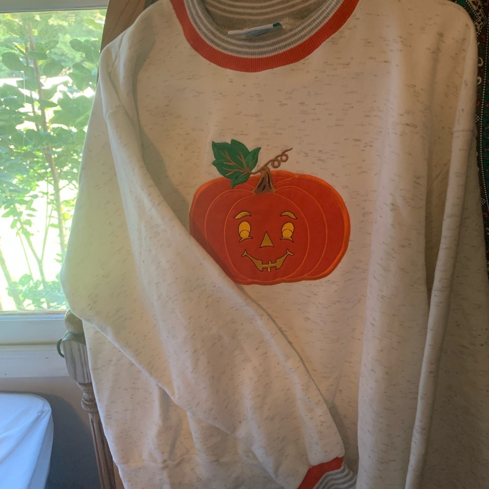 Cute oversized vintage fall crewneck